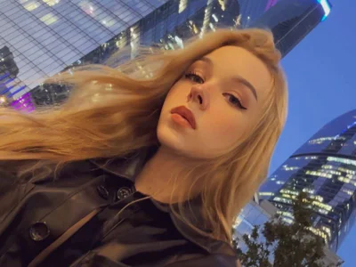 Alice_Davidson live cam video preview