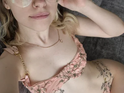 ReneStuart webcam livesex profile in teen cams