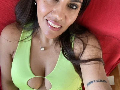 Samantablair Latino webcam from Argentina